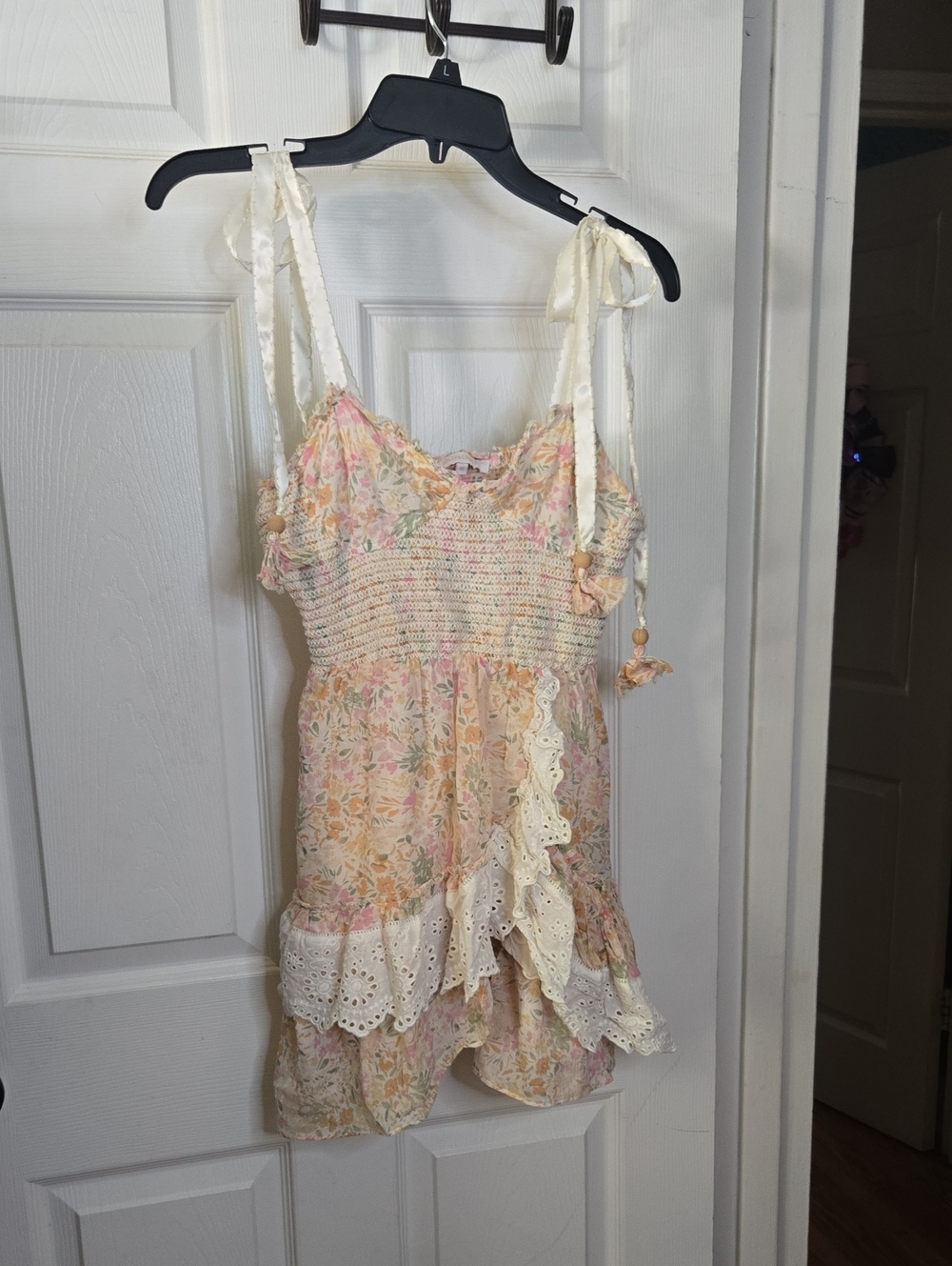 Floral Tie-Shoulder Smocked Women's Top - Cream & Pastel